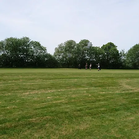 Cozy Retreat With - By Traum בית נופש Sarup